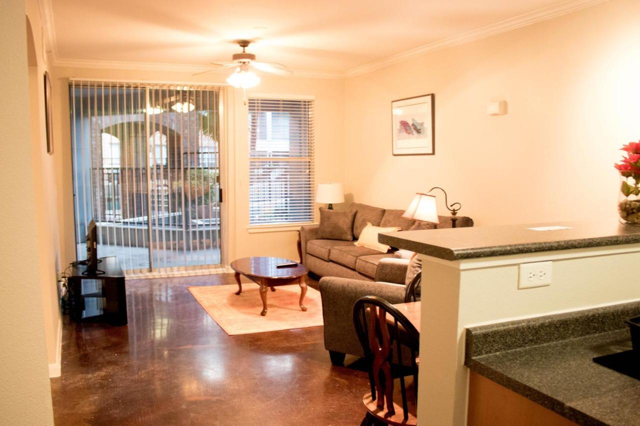 Downtown Dallas Beautiful Poolside Apartment Kültér fotó